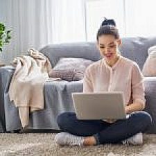 woman-working-on-a-laptop-QP5JGKA-150x150.jpg